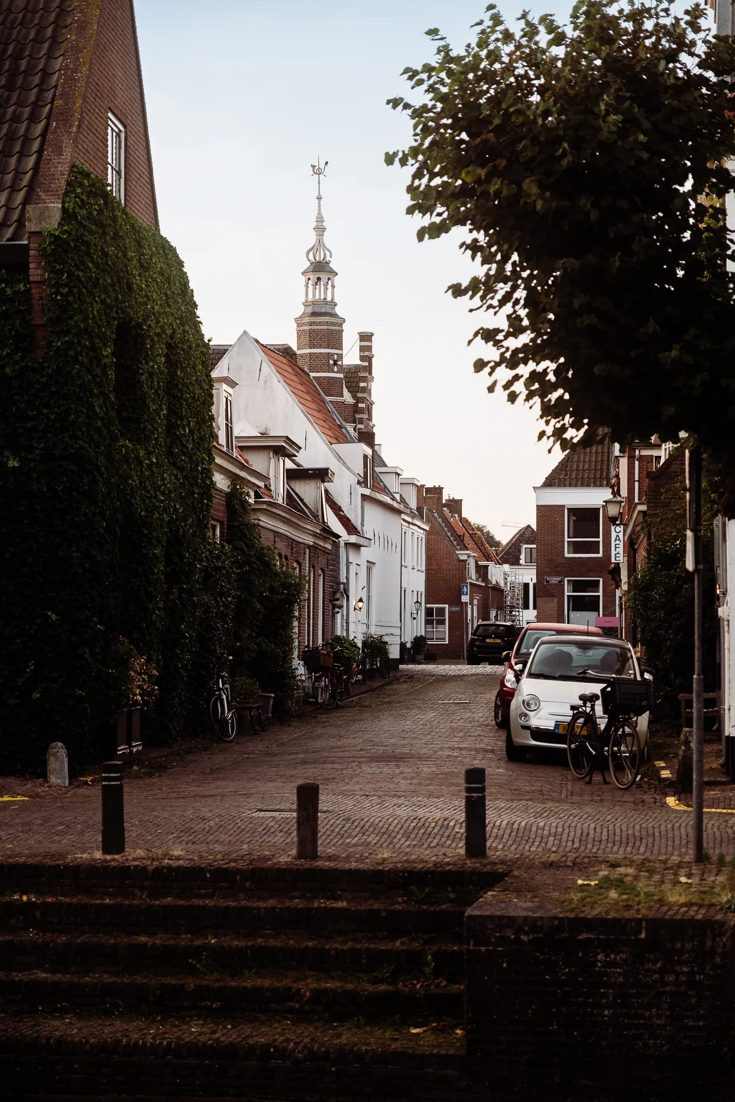 Zicht op Naarden vanaf de grachten